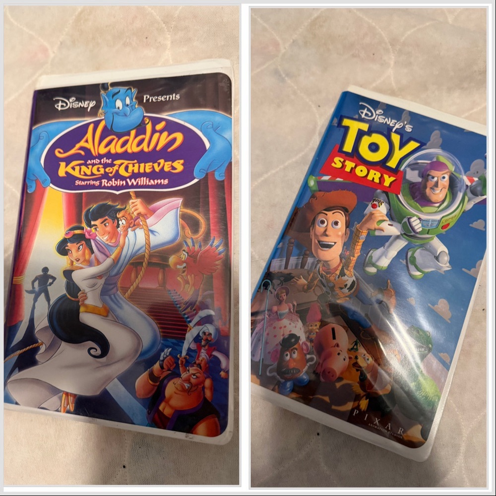 Bundle of Disney VHS: Toy Story and Aladdin & the King of Thieves. Read Desc